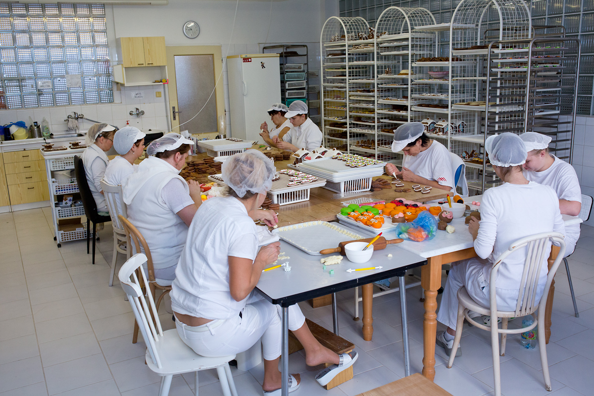 Orginální pardubický perník pečou v rodinné firmě JaJa už 25 let