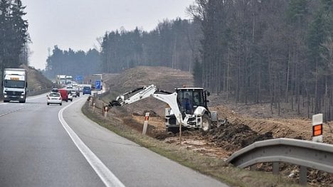 Náhledový obrázek - V jižních Čechách se staví další část D3. Hotová má být na konci roku 2019