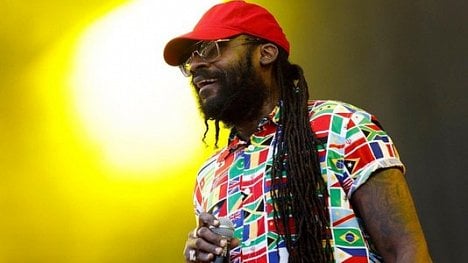 Náhledový obrázek - Za zvuku stabilních cen: jamajská centrální banka vzdělává obyvatele reggae songy