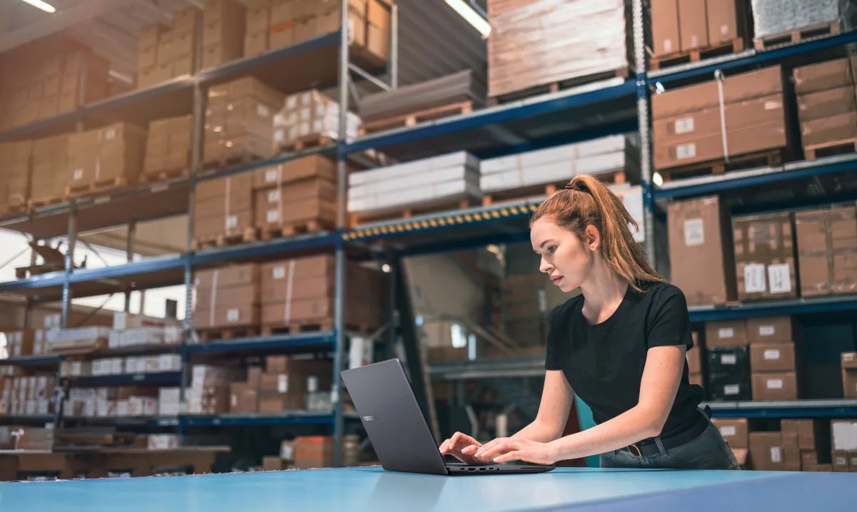 ExpertBook B5_B5605CVA_B5605CCA_Product photo