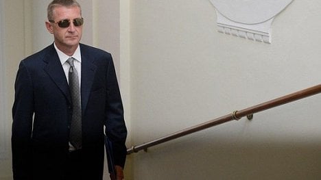 Náhledový obrázek - Janoušek je v akutní lékařské péči. Odsouzený lobbista nenastoupil do vězení