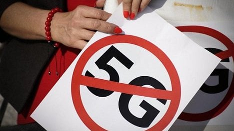 Náhledový obrázek - Protesty proti 5G nabírají na síle. Odpůrci se obávají škodlivého záření a rakoviny