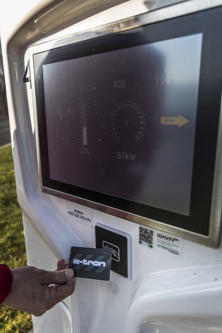 2020-03-AudiEtron007.jpg