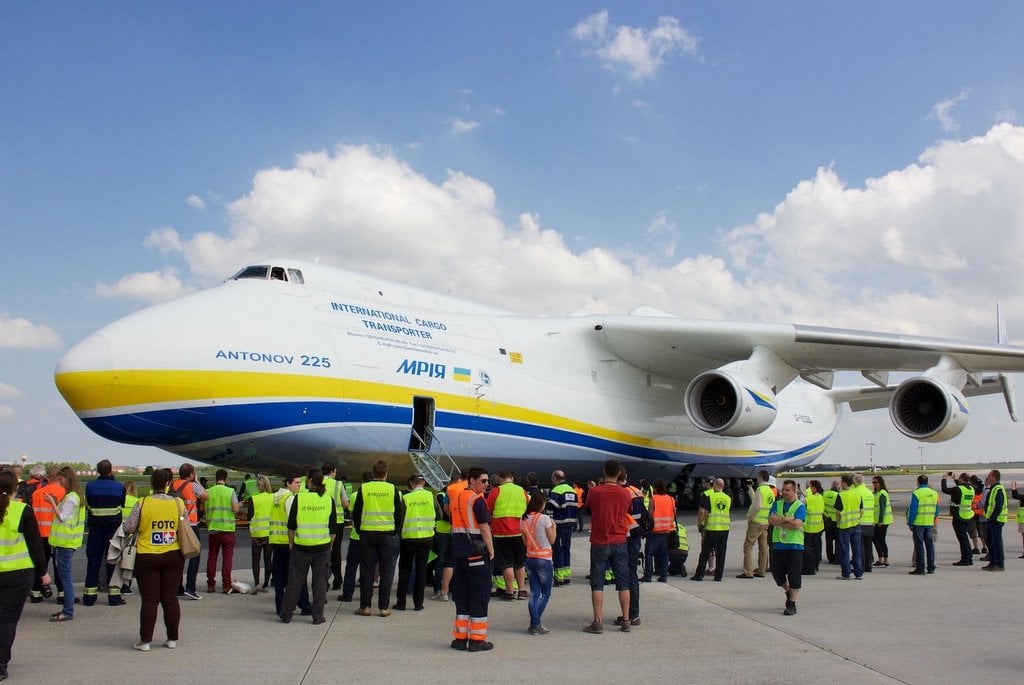 2017-12-antonov-an-225-mrija-v-praze-6.jpg