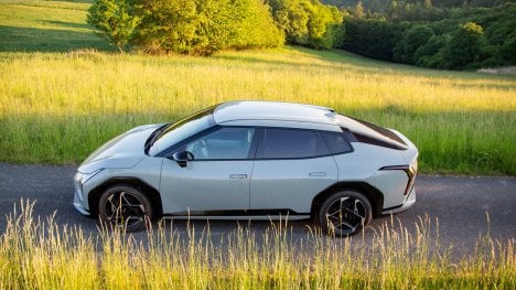 Pořád chcete Octavii? Kia EV4 fastback je hodně zajímavý elektrický sedan s prostorem Superbu