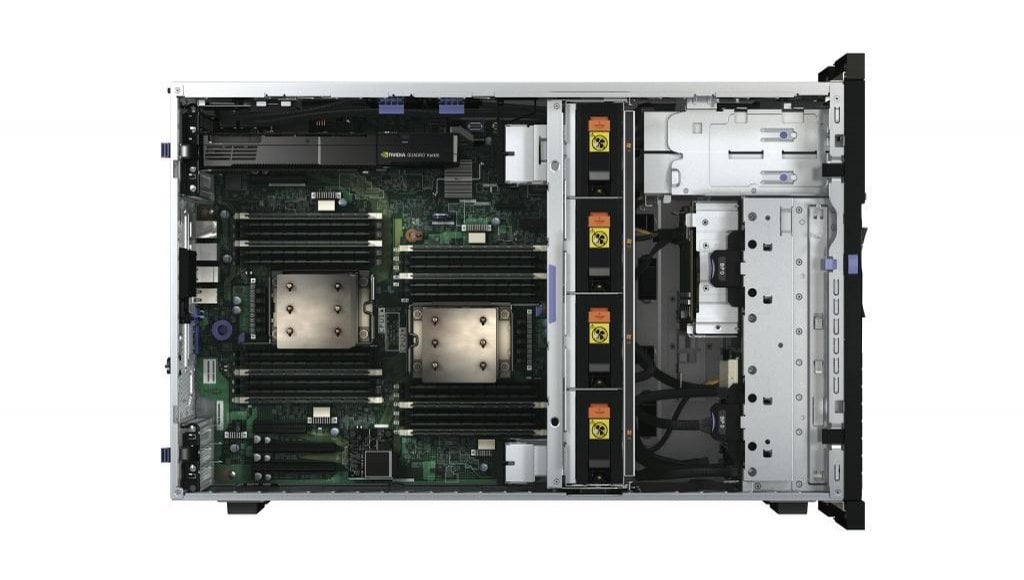 2013-06-lenovo-system-x-podnikovc3a9-servery-postavenc3a9-na-pla