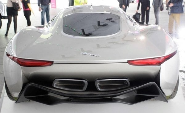 2012-04-jaguar-c-x75-1.jpg