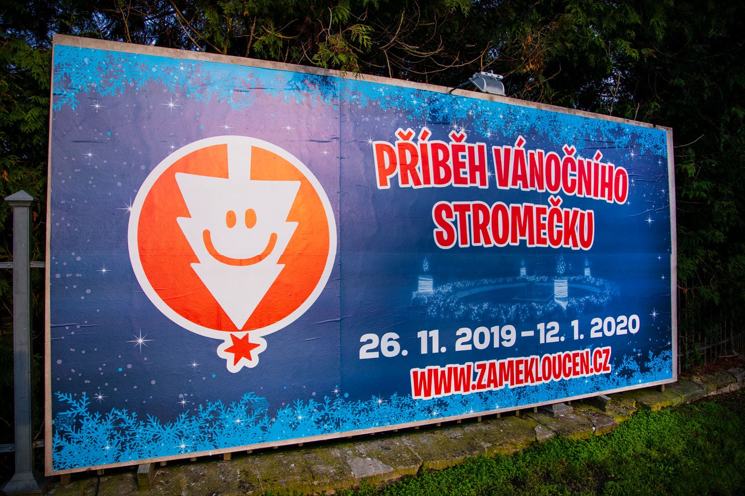 O tohoto týdne až do poloviny ledna je v zámku speciální expozice Příběh vánočního stromečku.