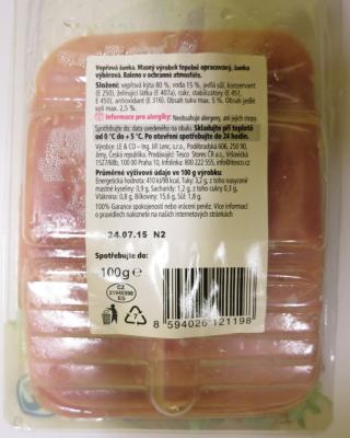 TESCO VEPŘOVÁ ŠUNKA. Kategorie: Nejakostní potraviny. Nevyhovující parametr: chlorid sodný. Výrobek obsahoval více soli, než bylo uvedeno na obale výrobku. Výrobce: LE&CO - Ing. Jiří Lenc s.r.o., Jirny. Distributor: DC Tesco. Místo kontroly: Tesco Stores ČR a.s., Jihlava
