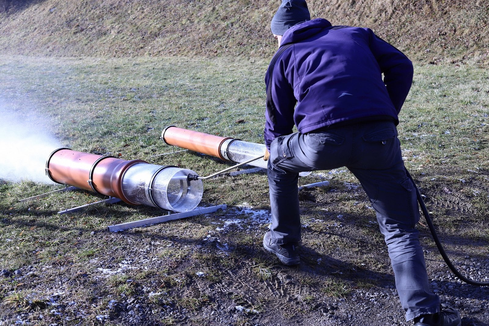 Spony musí vydržet tlakové čištění hlavního řadu. Tady je simulace wapkou.