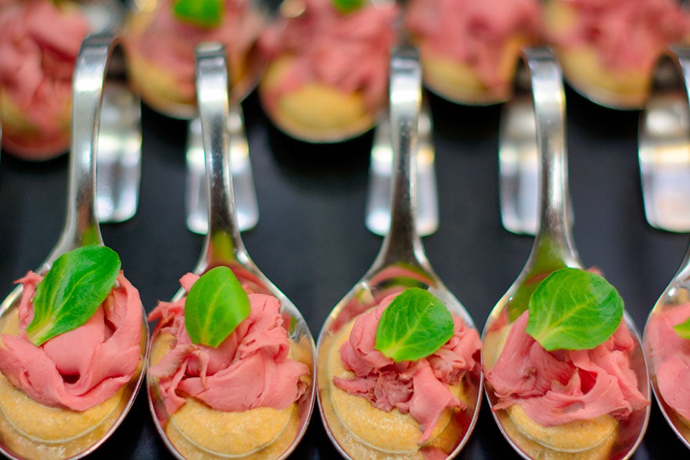 Restaurace Spa hotelu Lanterna ve Velkých Karlovicích připravuje unikátní degustační večer. Podává se italské menu, které korunuje vzácná pochoutka – bílý lanýž.