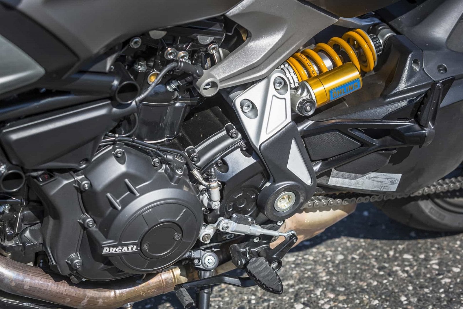 2019-10-aDMB2019_FXDR114vs.Diavel1260S-9098.jpg
