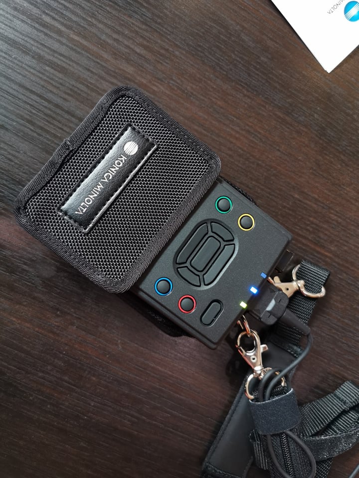 AR brýle Konica Minolta AIRe Lens, které vznikly i v Brně