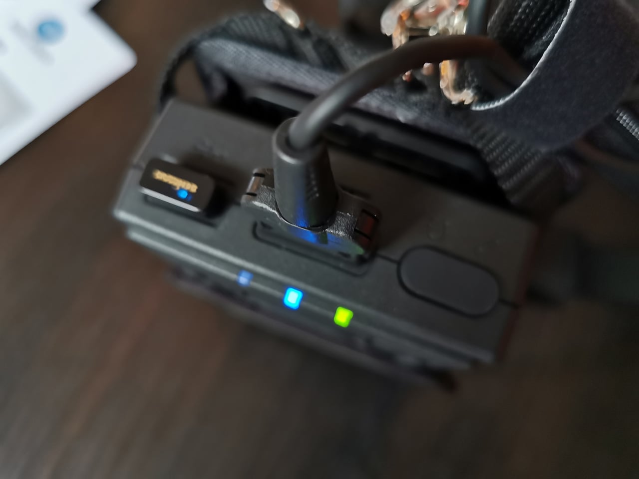 AR brýle Konica Minolta AIRe Lens, které vznikly i v Brně