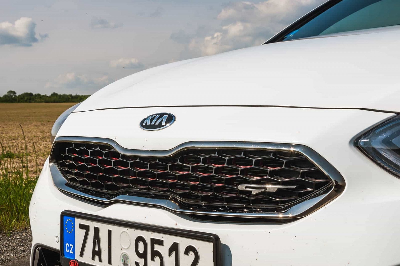 2019-05-kia-proceed-gt-21.jpg