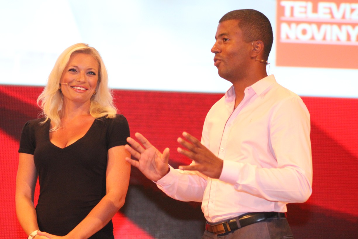 Lucie Borhyová, Rey Koranteng - TK skupiny Nova, podzim 2013