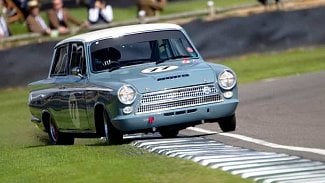 Náhledový obrázek - Podívejte se, co přinesl jubilejní 20. ročník Goodwood Revival (galerie, videa)