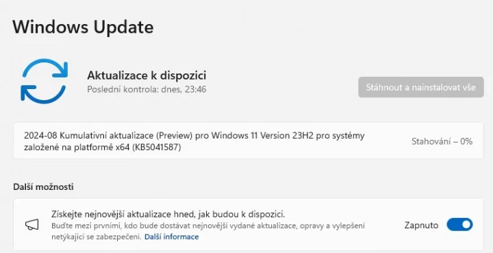 Aktualizace KB5041587 se instaluje