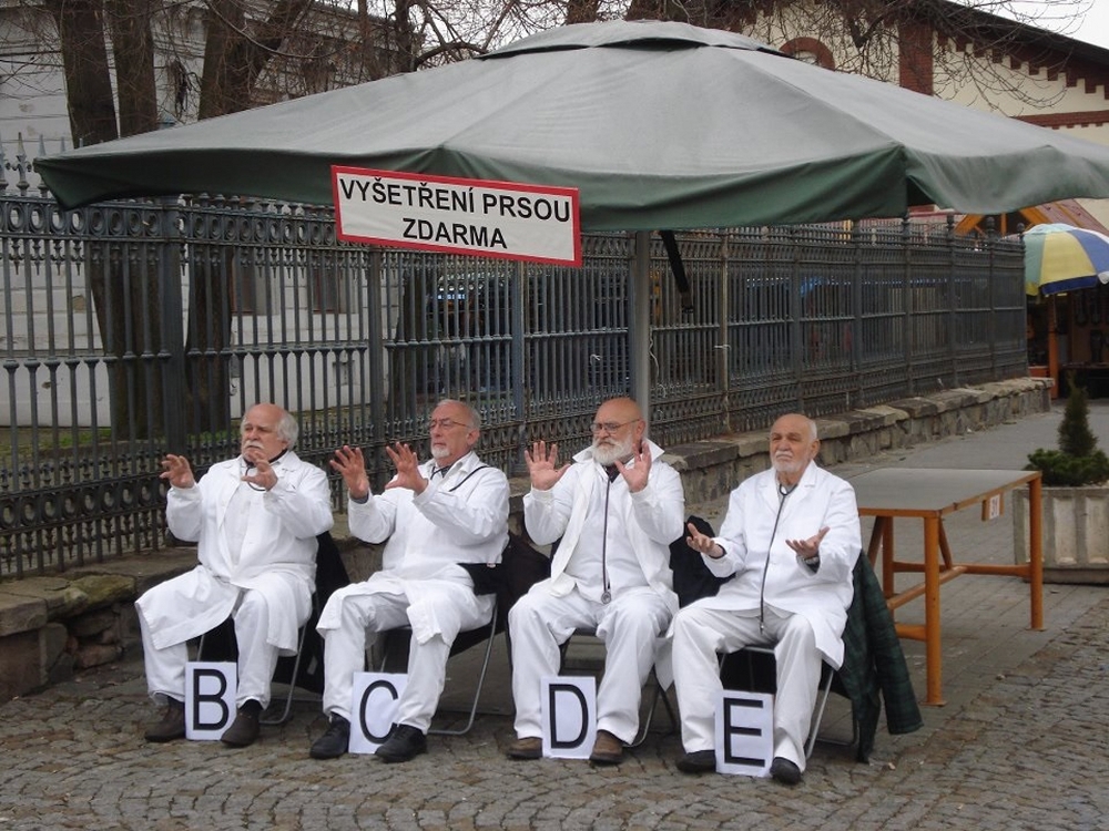 Česká verze Benidorm Bastarde, skryté kamery s důchodci, na Nově