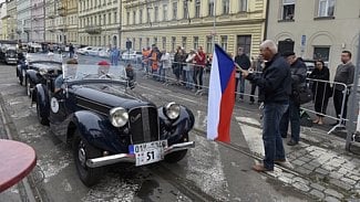 Náhledový obrázek - Cíl soutěže historických aut „1000 mil československých“  bude v sobotu 15. června 2019 před Národním technickým muzeem