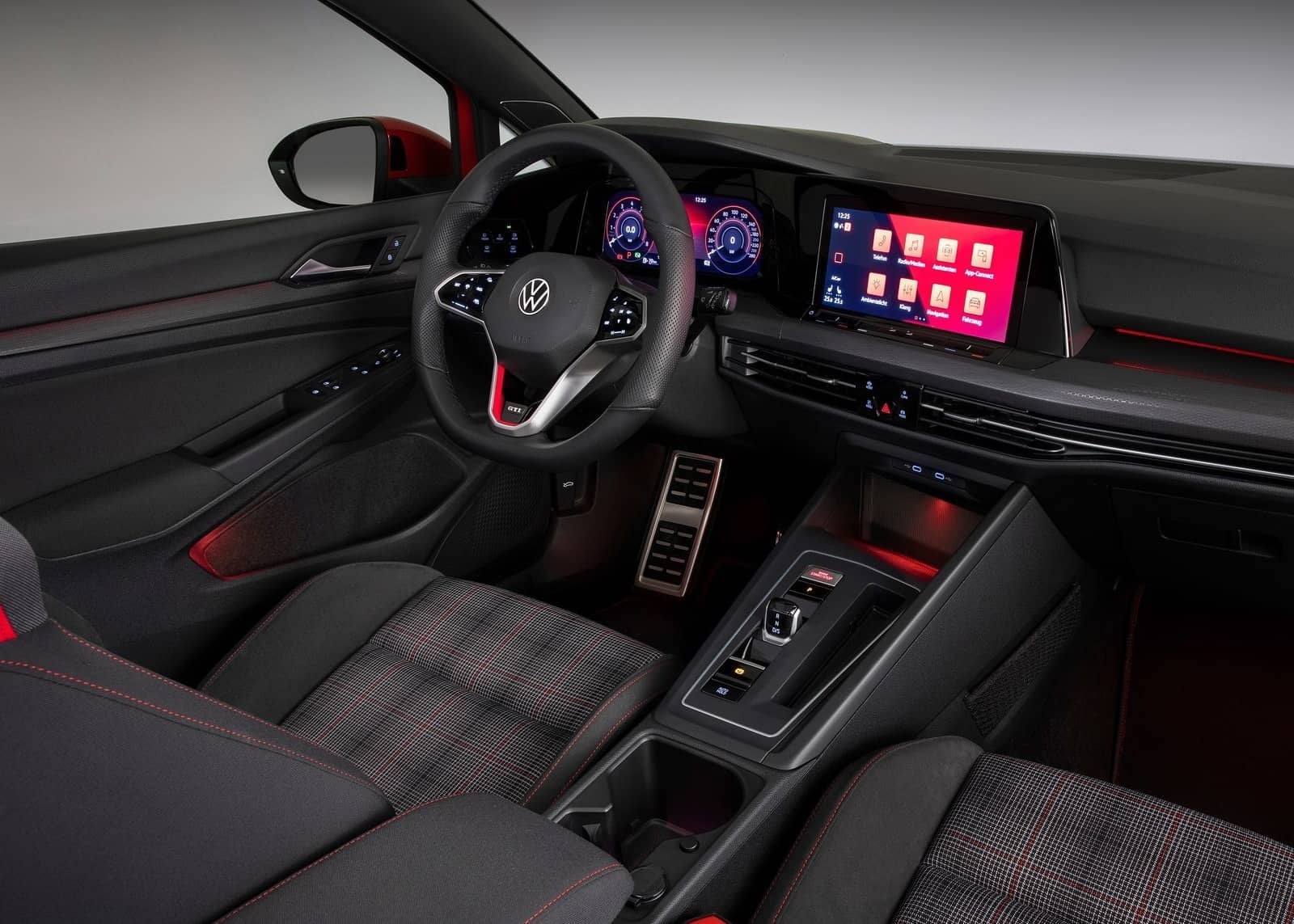 2020-02-Volkswagen-Golf-GTI-13.jpg