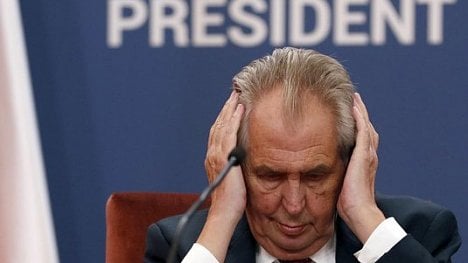 Náhledový obrázek - Krymské Tatary jsem na Hrad nezval, přišli jako doprovod, řekl Zeman