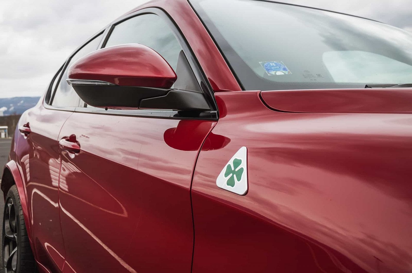 2019-03-giulia-qv-vs-stelvio-qv-19.jpg