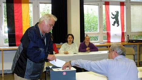 Náhledový obrázek - Jak volí bývalé východní a západní Německo? Dodnes velmi odlišně