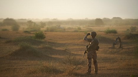 Náhledový obrázek - Bolavá mise africká. Výjezd českých speciálů do Sahelu se komplikuje