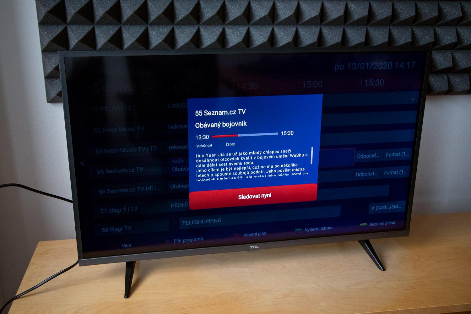 TCL 32ES580 - přepínání kanálů a informace o pořadech