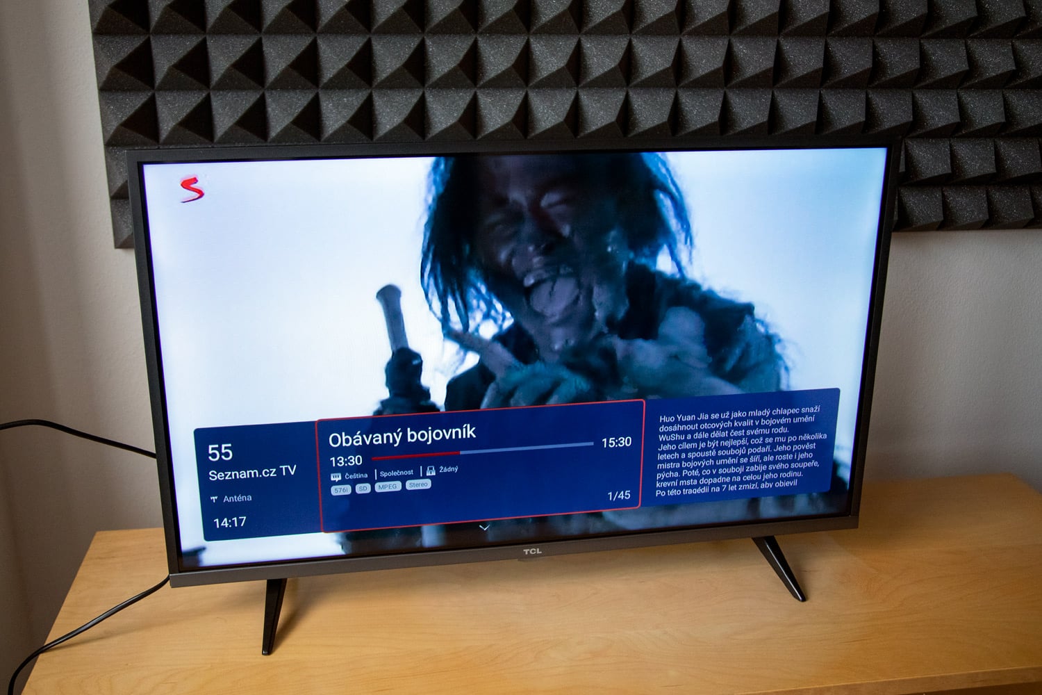 TCL 32ES580 - přepínání kanálů a informace o pořadech