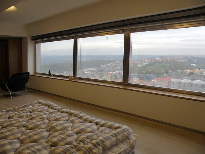 One Room Hotel - Žižkovský vysílač