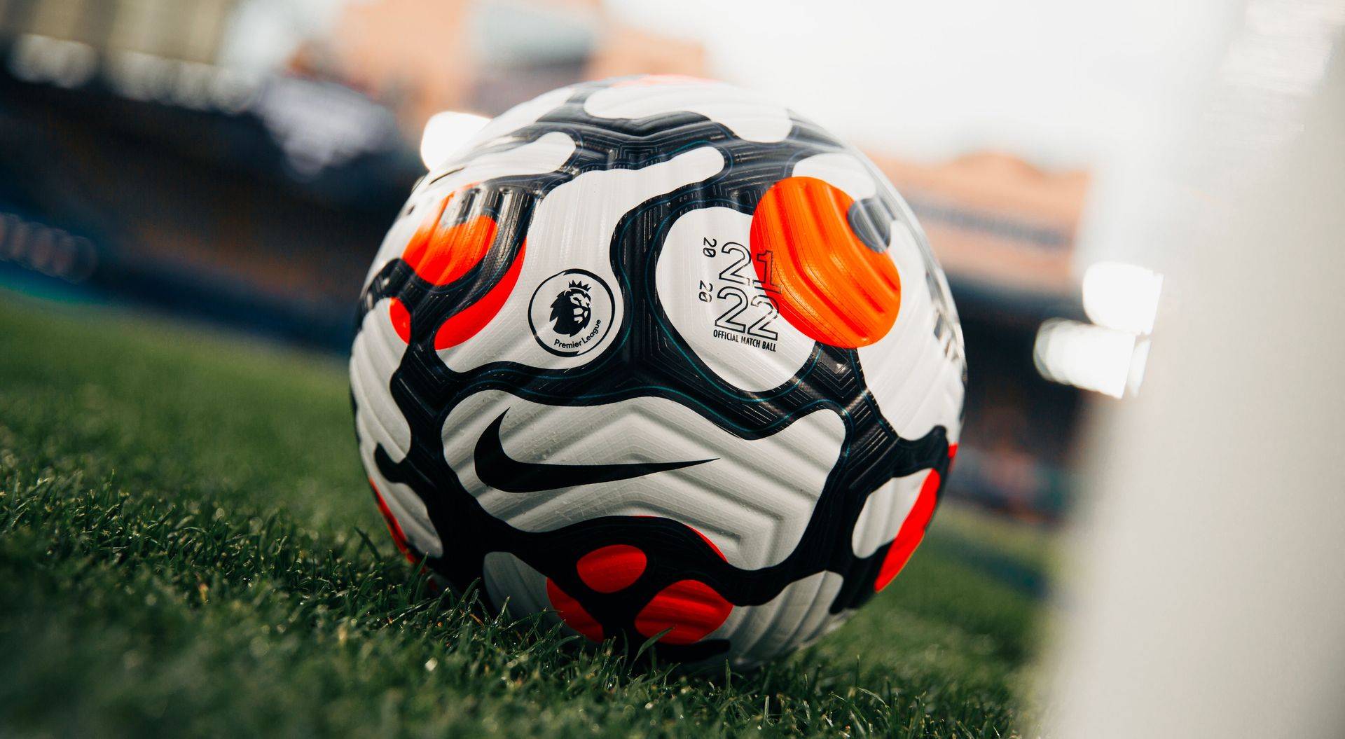 Oficiální míč Nike pro Premier League v sezoně 2021/22, ilustrační snímek