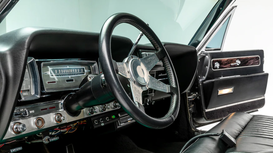 2020-01-1961-Lincoln-Continental-Custom-08.jpg
