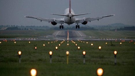 Náhledový obrázek - Vláda schválila spojení ČSA a Letiště Praha do jednoho holdingu