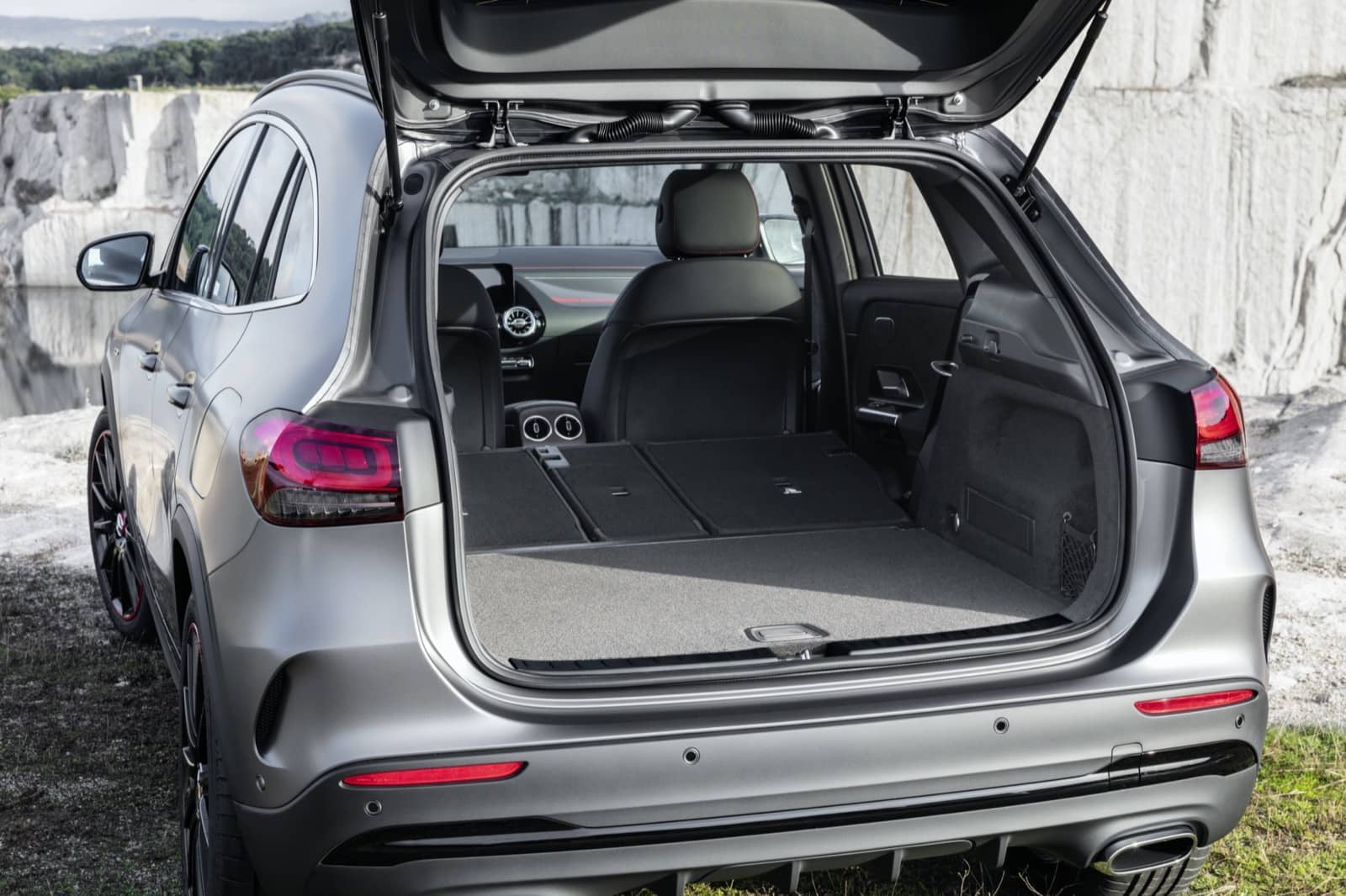 2020-08-Mercedes-Benz-GLA-2020-30.jpg