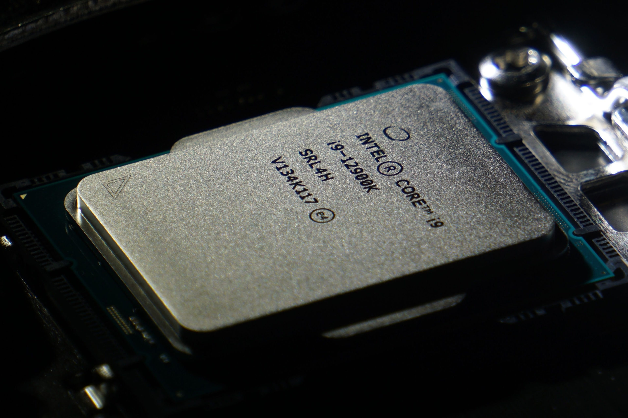 Intel Core i9-12900K