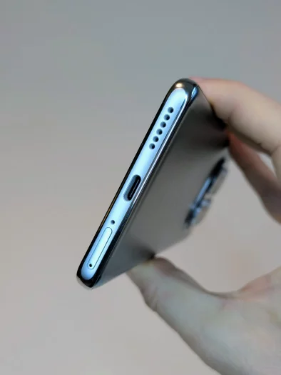 Spodní strana telefon