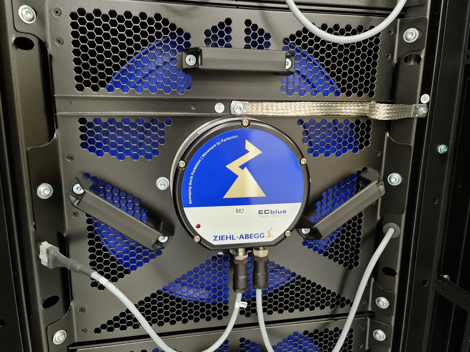 Superpočítač Karolina na IT4Innovations v Ostravě