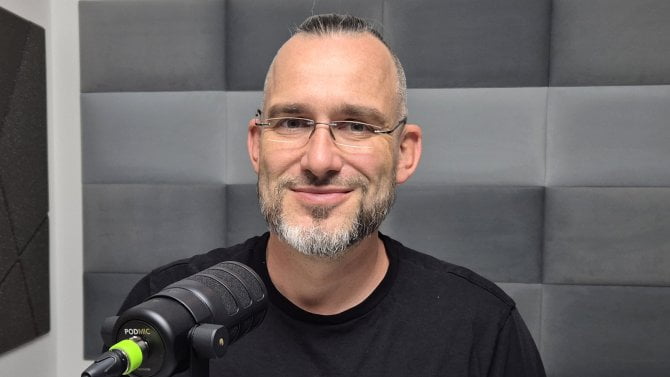 Jan Kolouch (CESNET): Chat Control by děti ochránil. Problém je, za jakou by to bylo cenu