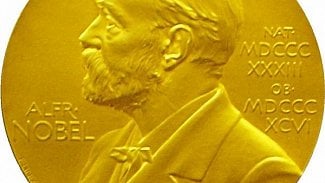 Náhledový obrázek - Nobelovu cenu za chemii mají dva Američané a Brit