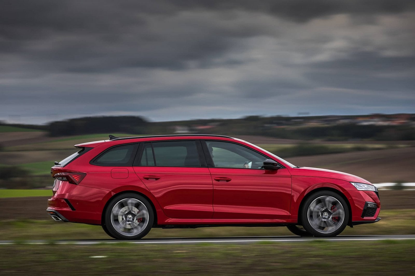 2020-10-skoda-octavia-rs-iv-test-6.jpg