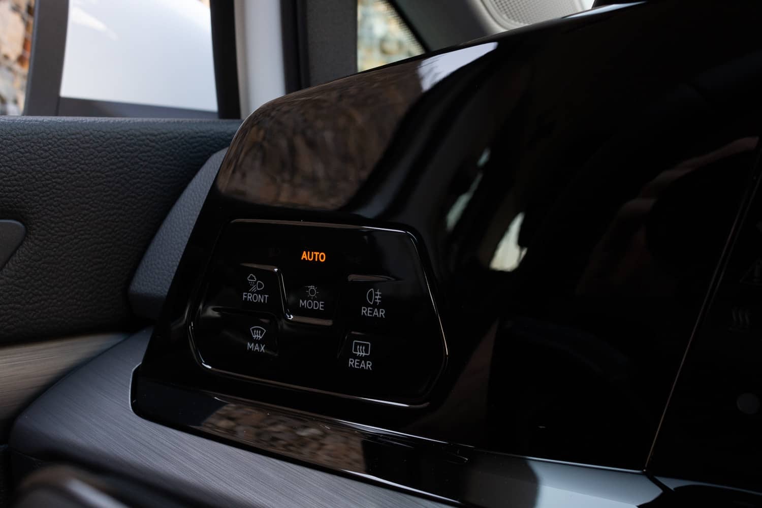 2020-04-Volkswagen-Golf-1.5-eTSI-2020-38.jpg