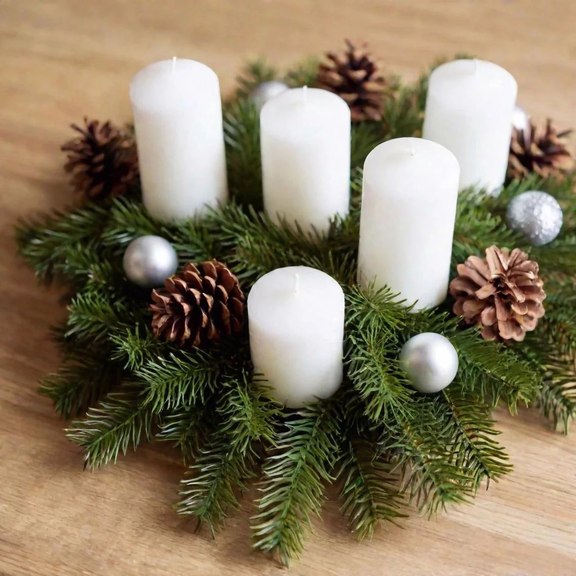 Adventní věnec může být klasický i úplně moderní