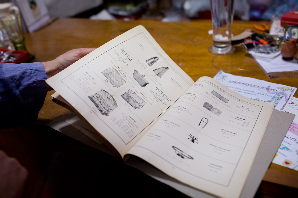 Drátenictví jako profese stále žije. Příkladem je Aleš Kulhánek.