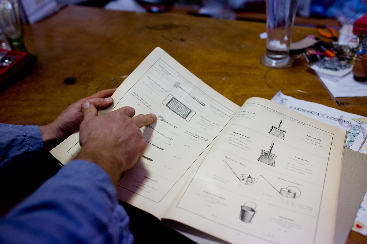 Drátenictví jako profese stále žije. Příkladem je Aleš Kulhánek.