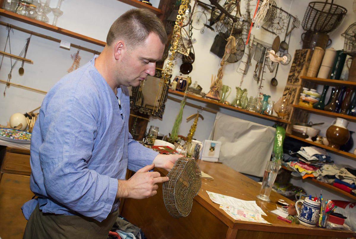 Drátenictví jako profese stále žije. Příkladem je Aleš Kulhánek.