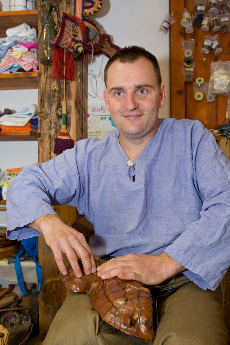 Drátenictví jako profese stále žije. Příkladem je Aleš Kulhánek.