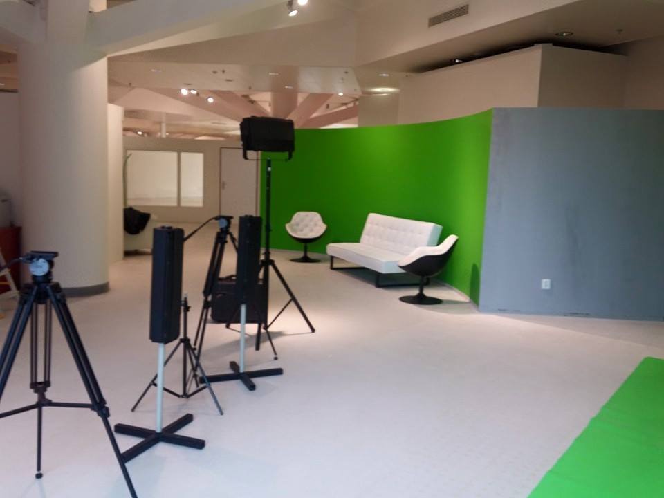 Studio televize Harmonie v Obchodním domě Kotva