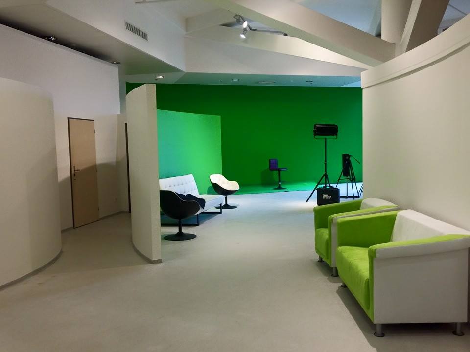 Studio televize Harmonie v Obchodním domě Kotva